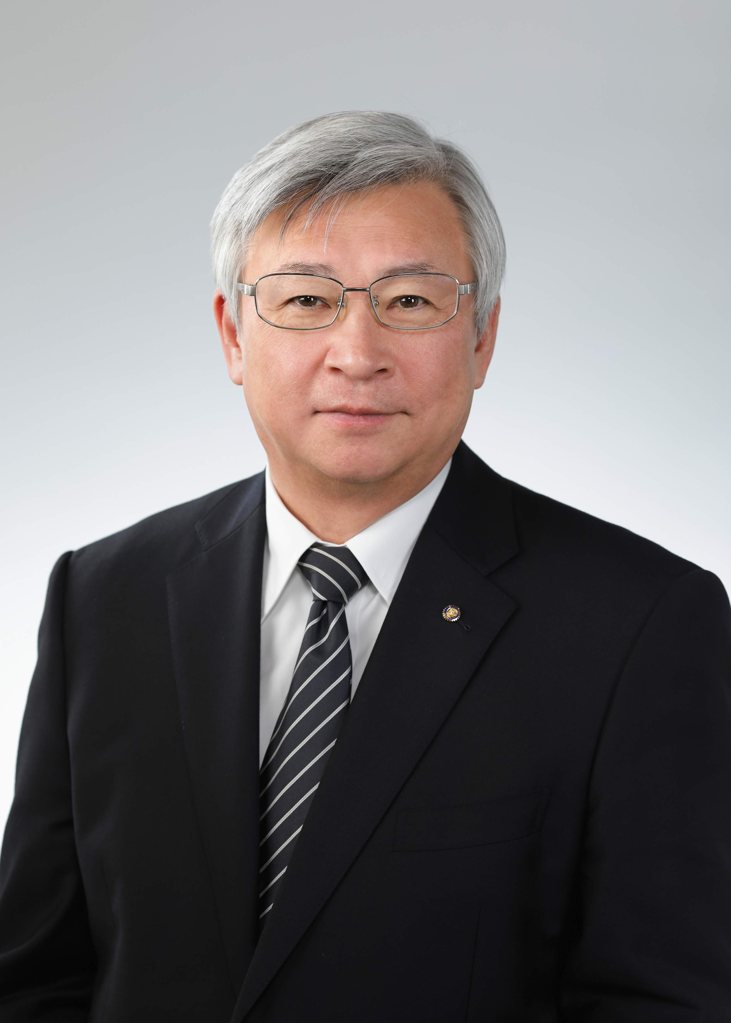 ①顔写真・瓦工事業全国大会.jpg