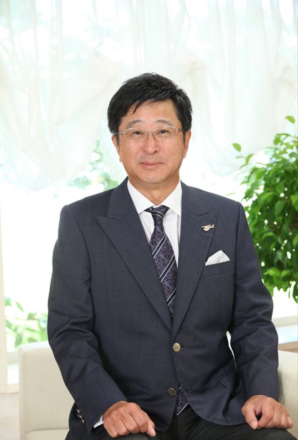 顔写真.png